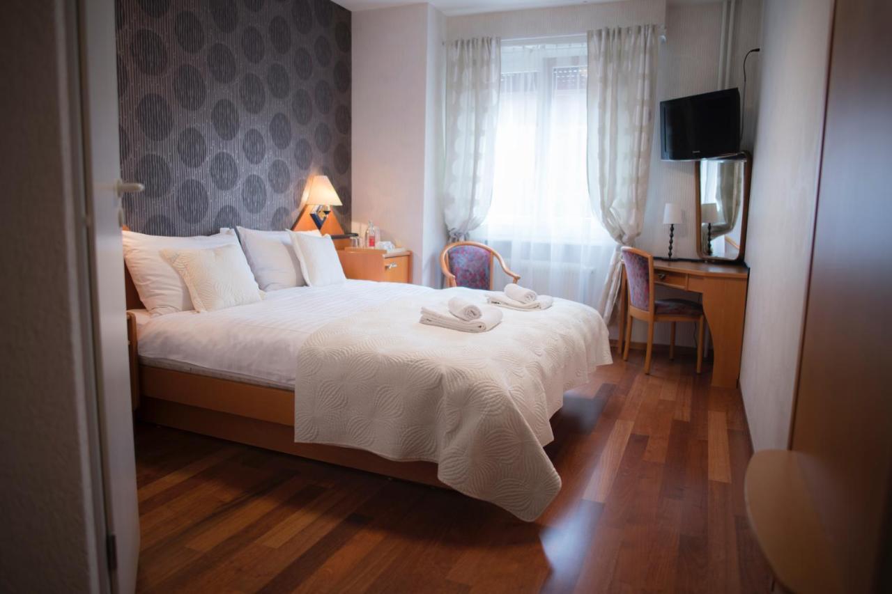 Hotel Regina Лозанна Екстер'єр фото