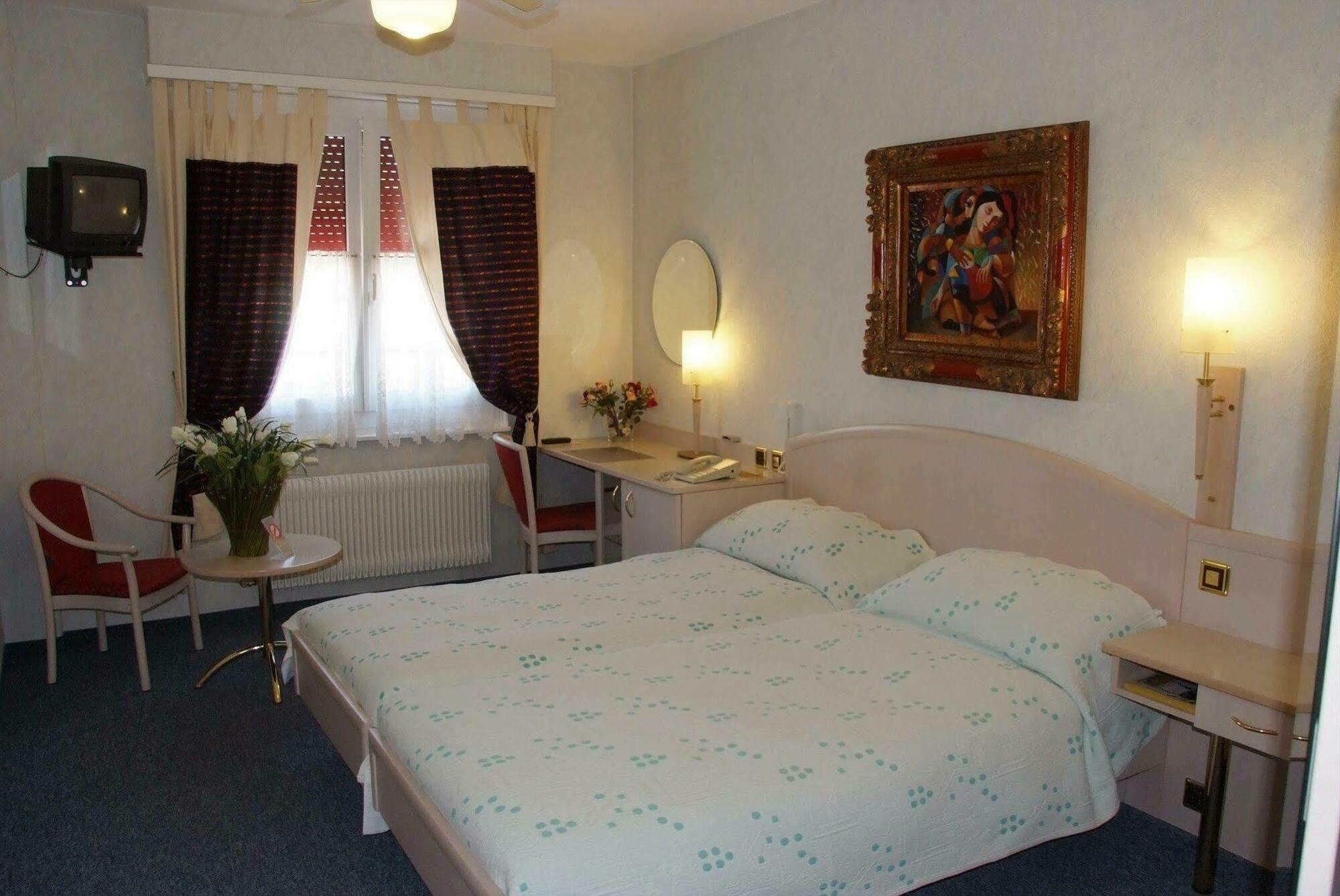 Hotel Regina Лозанна Екстер'єр фото